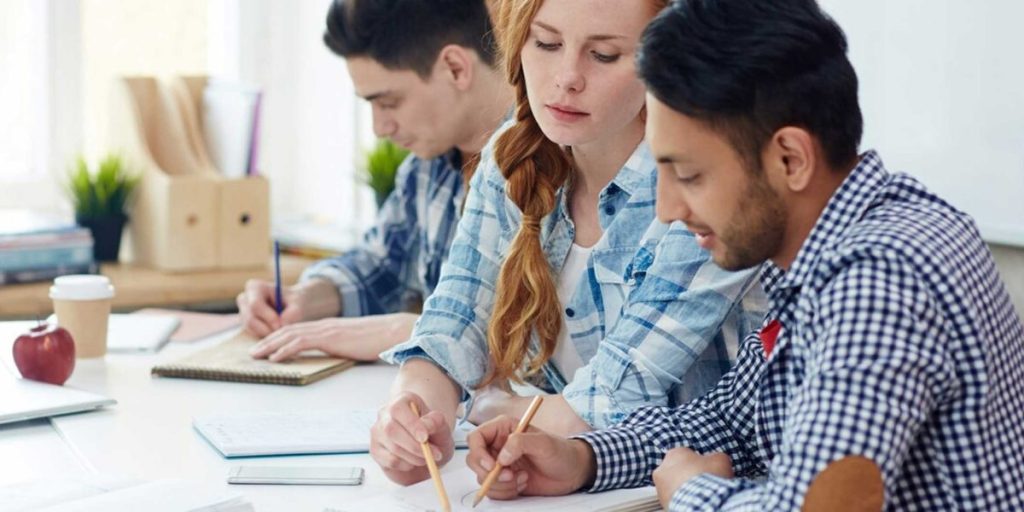 Online Coding Courses: The Complete 2025 Guide for Learners in Turkey